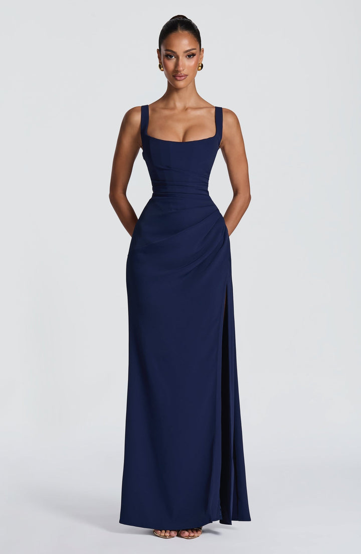 Elegant maxi dress with a slit and back ties for a fitted waist – SKY