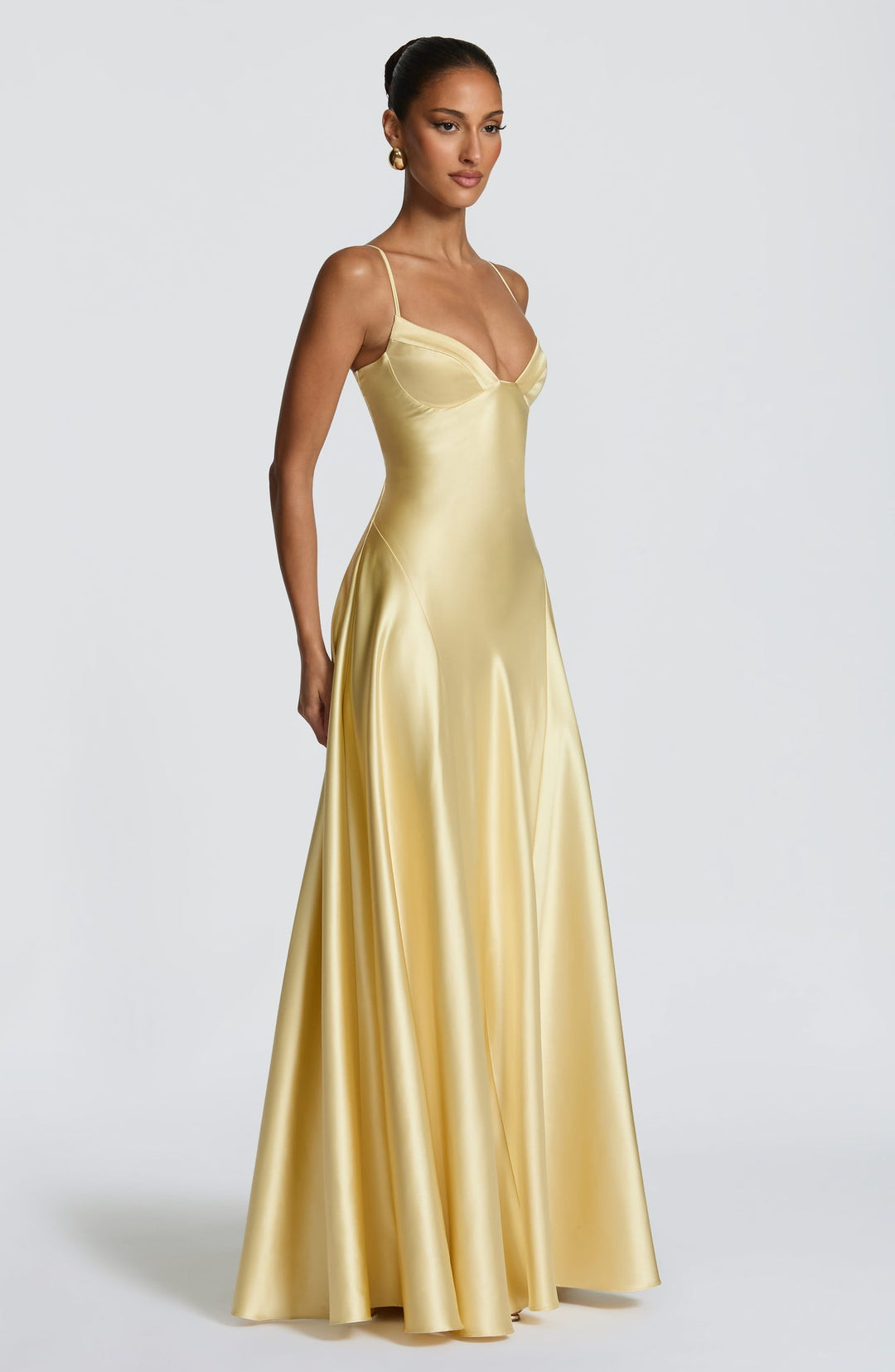 Satin maxi dress with back ties for a fitted waist – HILAY