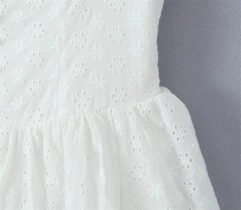 A-line country-style mini dress with floral embroidery – Amy