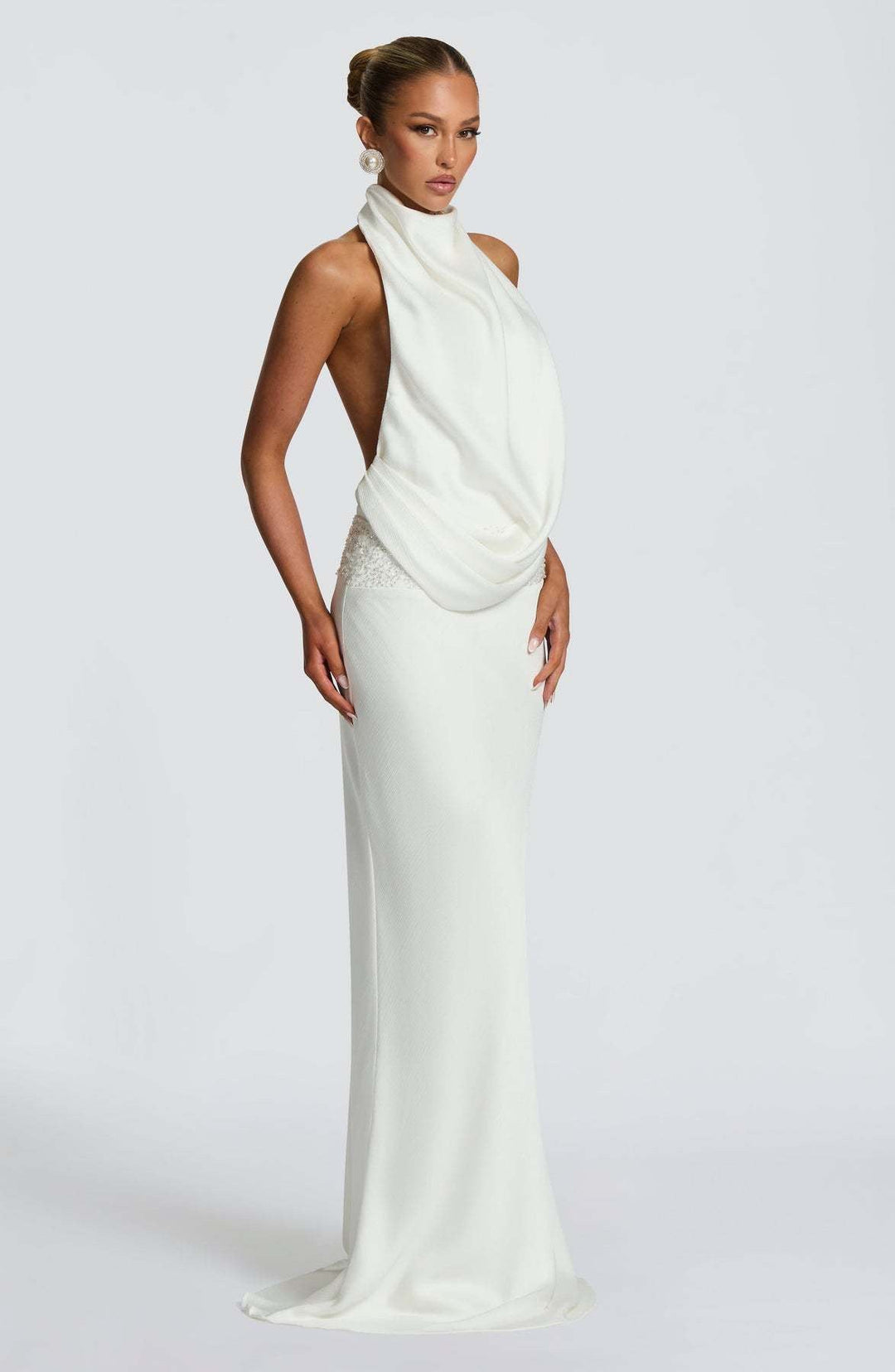Open-back satin maxi dress with sequin design - G