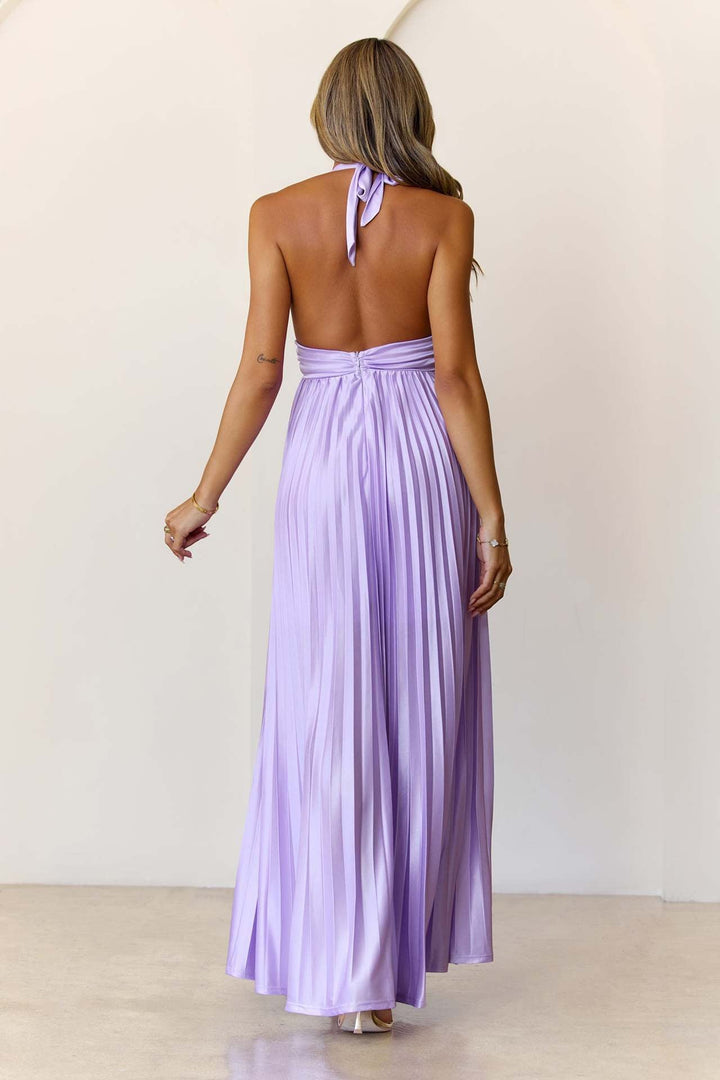 Satin maxi dress with pleats and open back - Leila