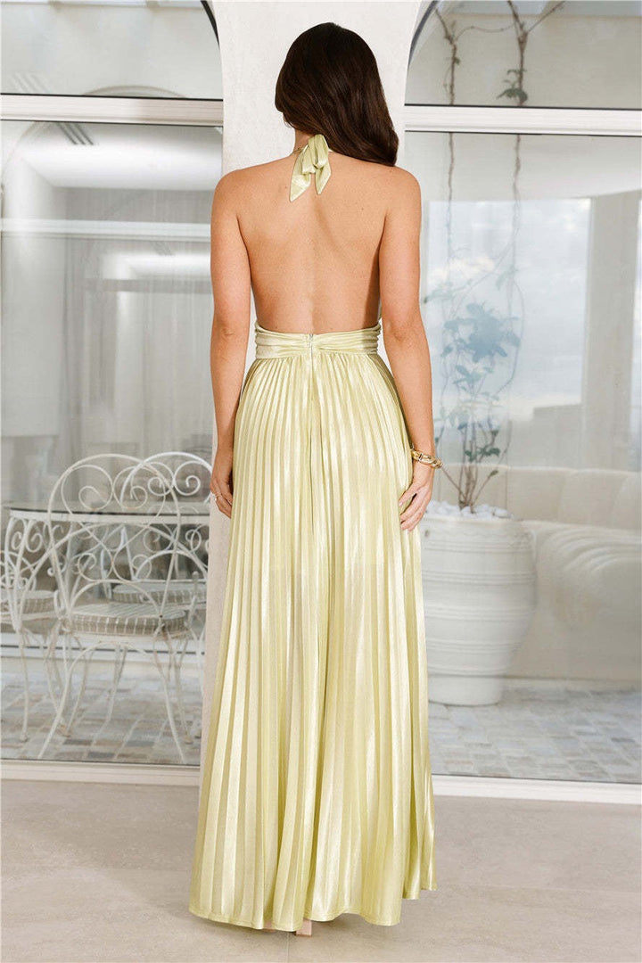 Satin maxi dress with pleats and open back - Leila