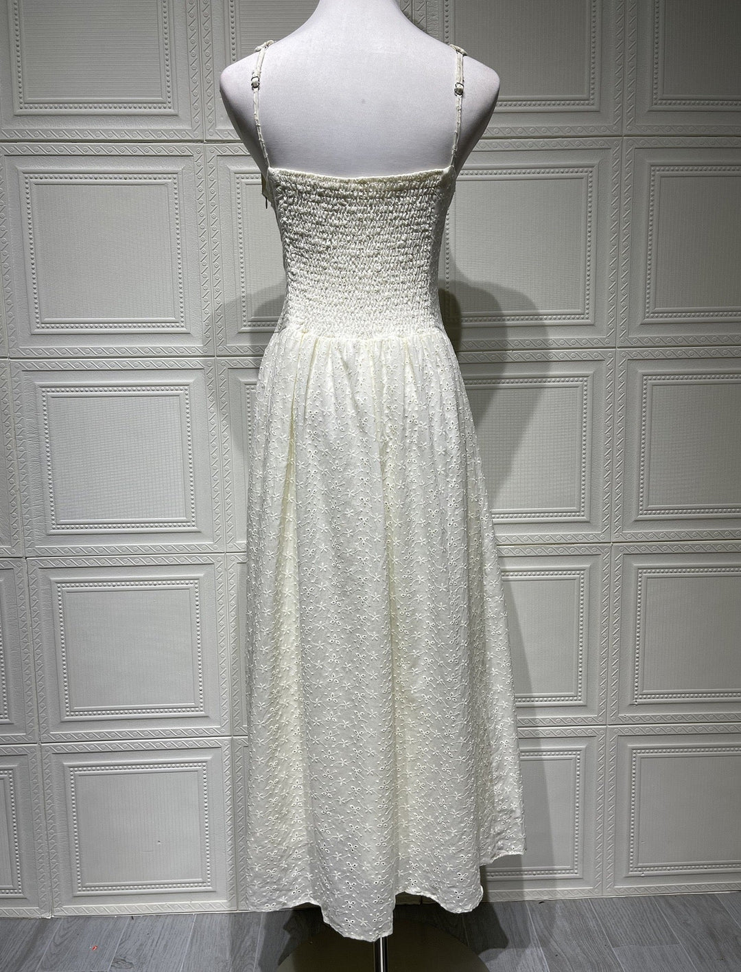 A-line midi dress with floral embroidery - Tova