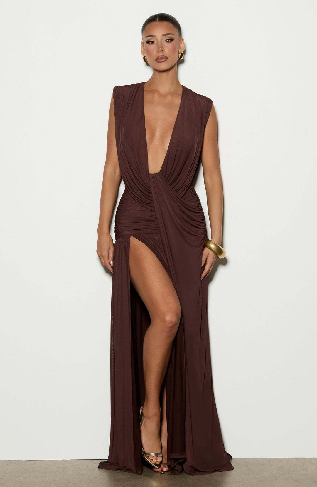 שמלת מקסי קיפולים בעיצוב גב פתוח ושסע - pnney