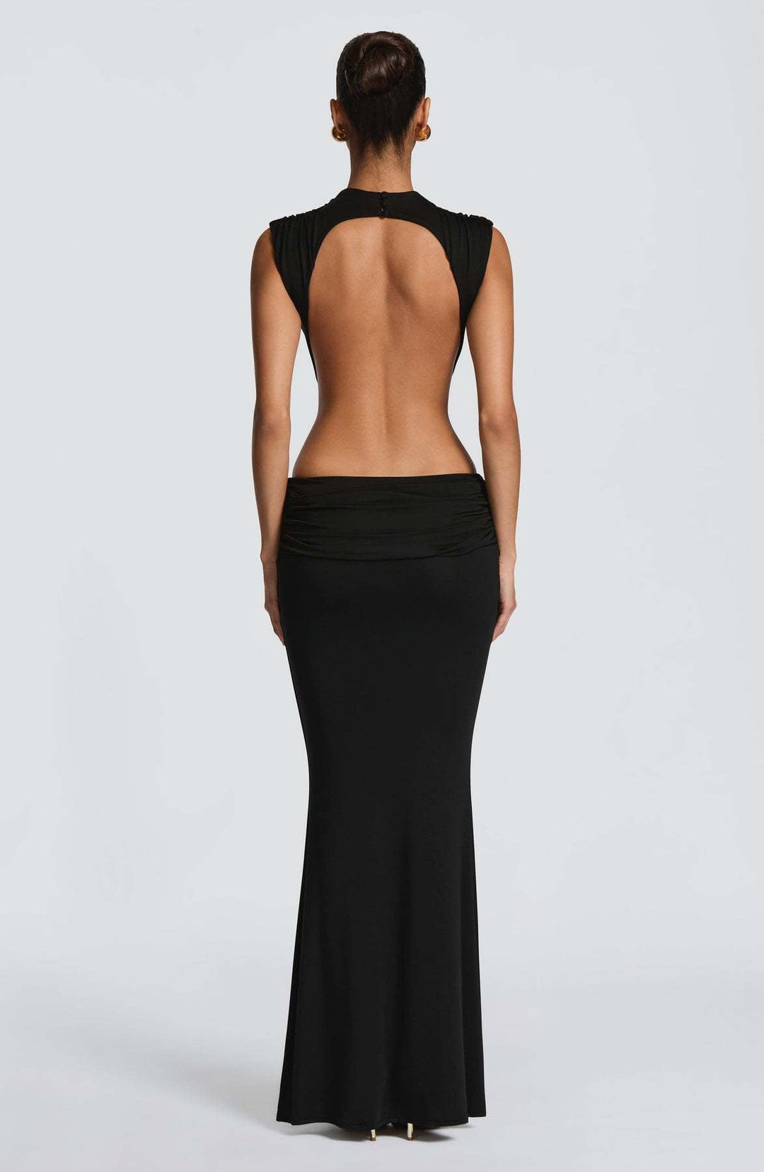 שמלת מקסי כיווצים בעיצוב גב פתוח ופתחים- pery