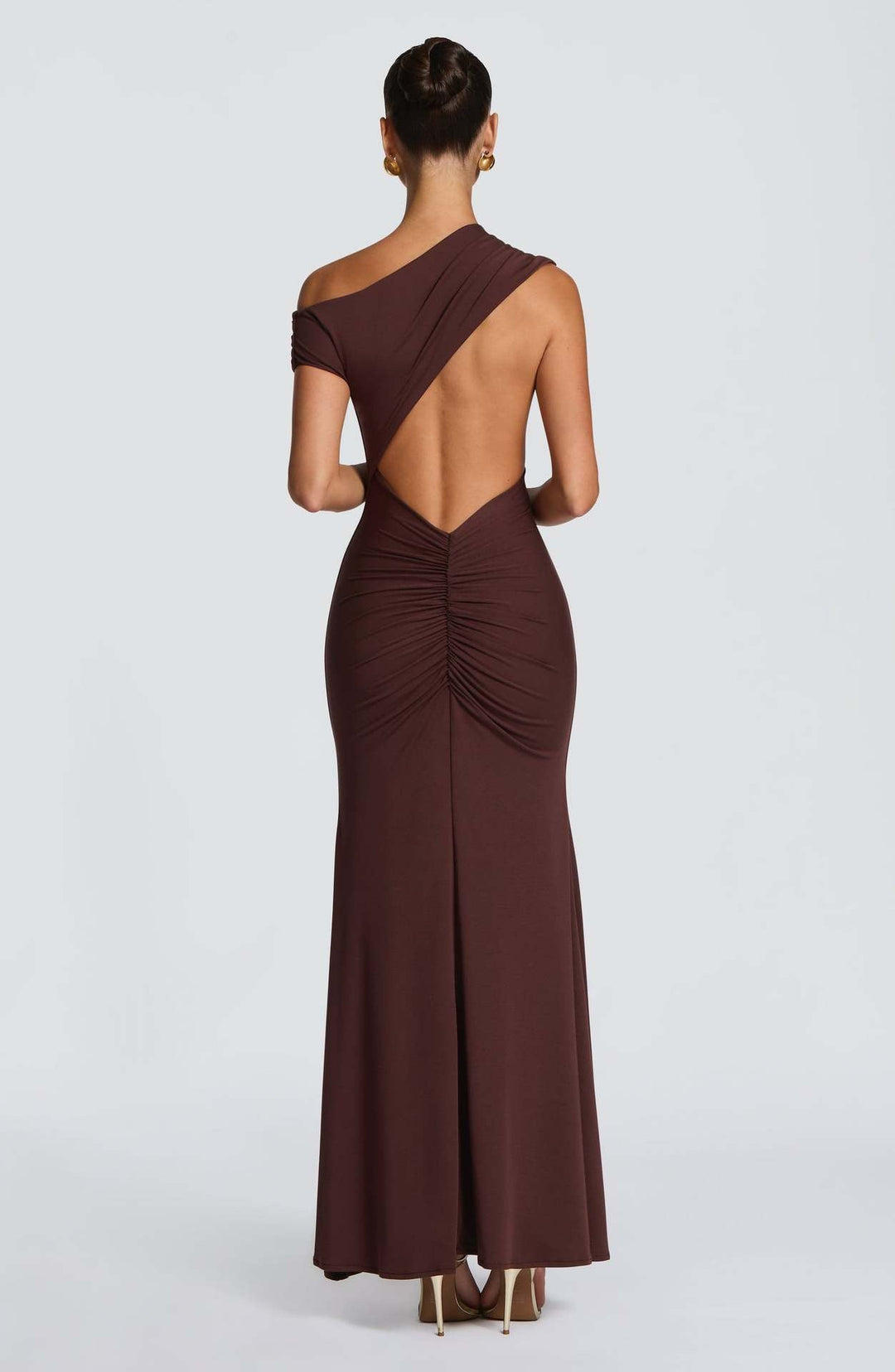 Off-the-shoulder maxi dress with open back and gathers at the buttocks - MORINA