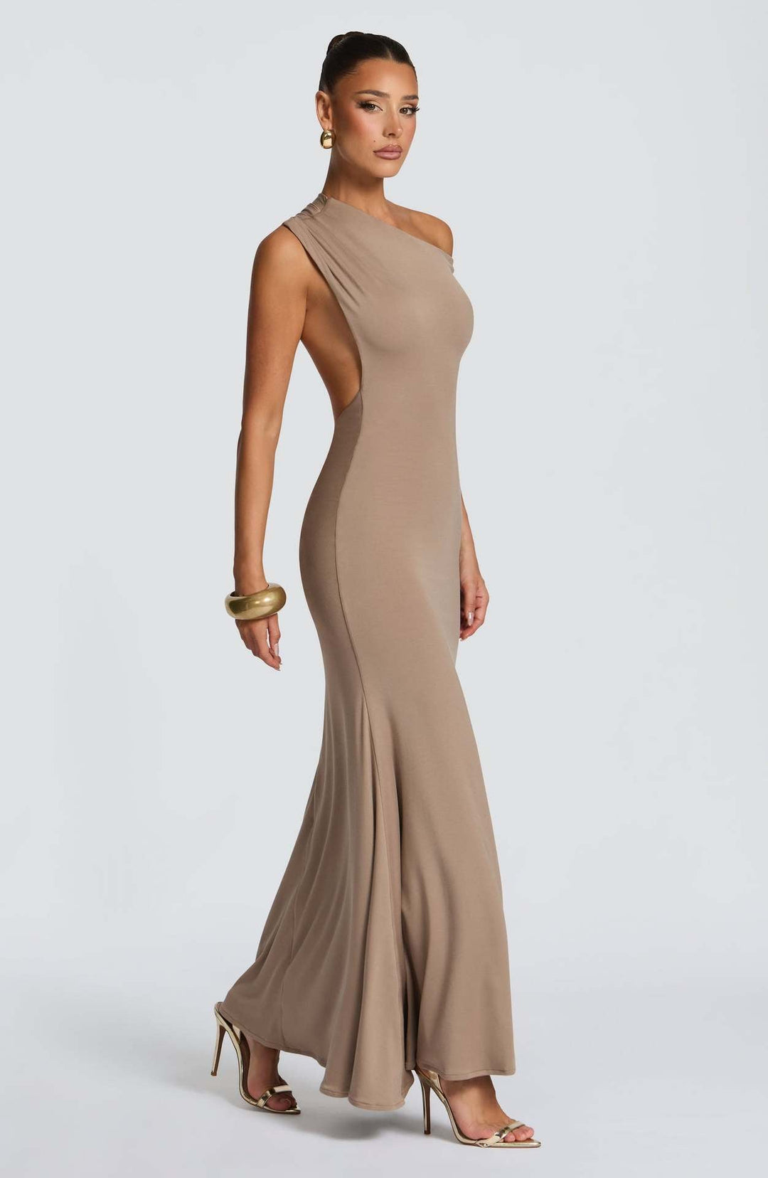 Off-the-shoulder maxi dress with open back and gathers at the buttocks - MORINA