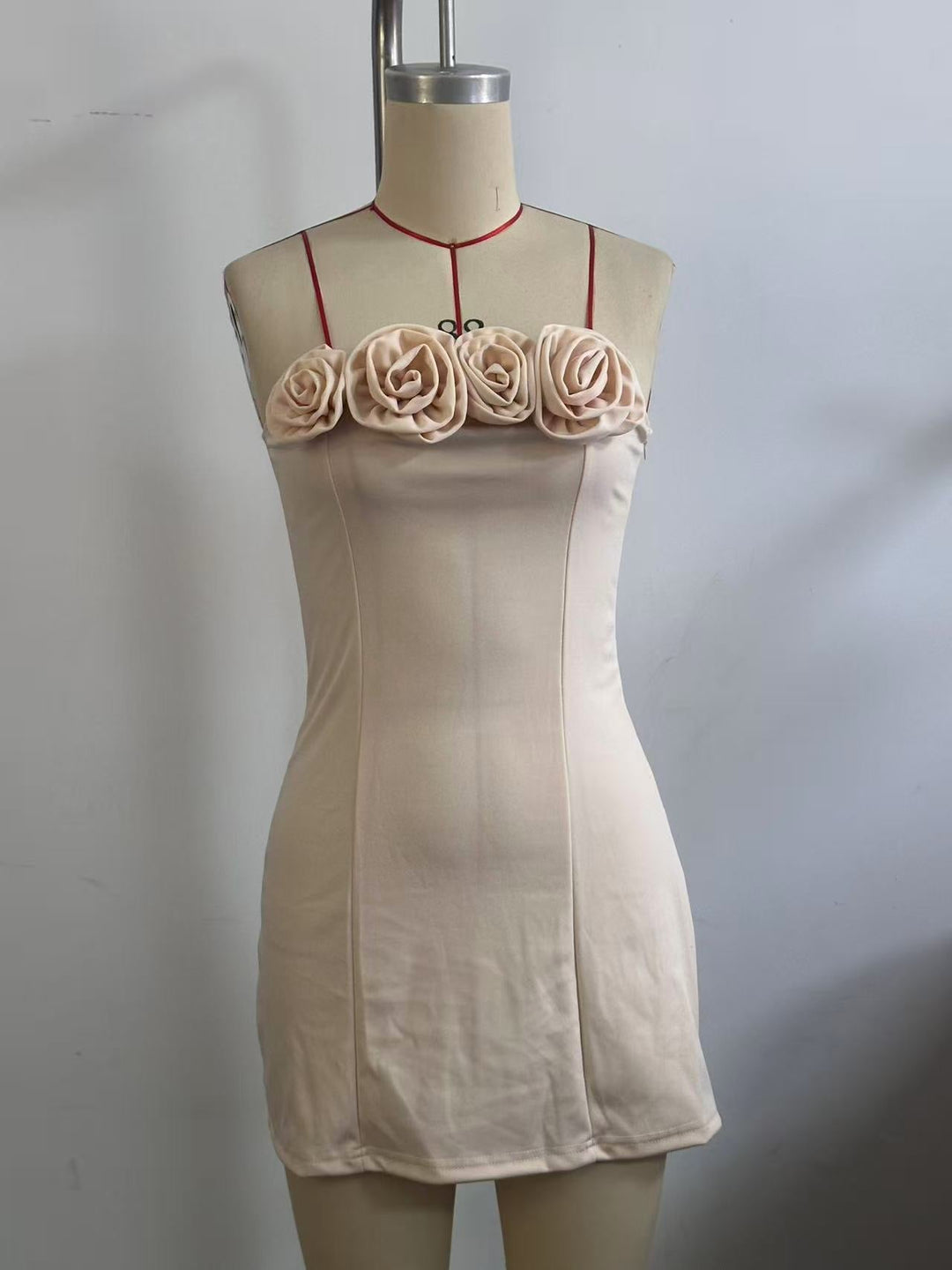 Strapless mini dress with floral appliques - Annika