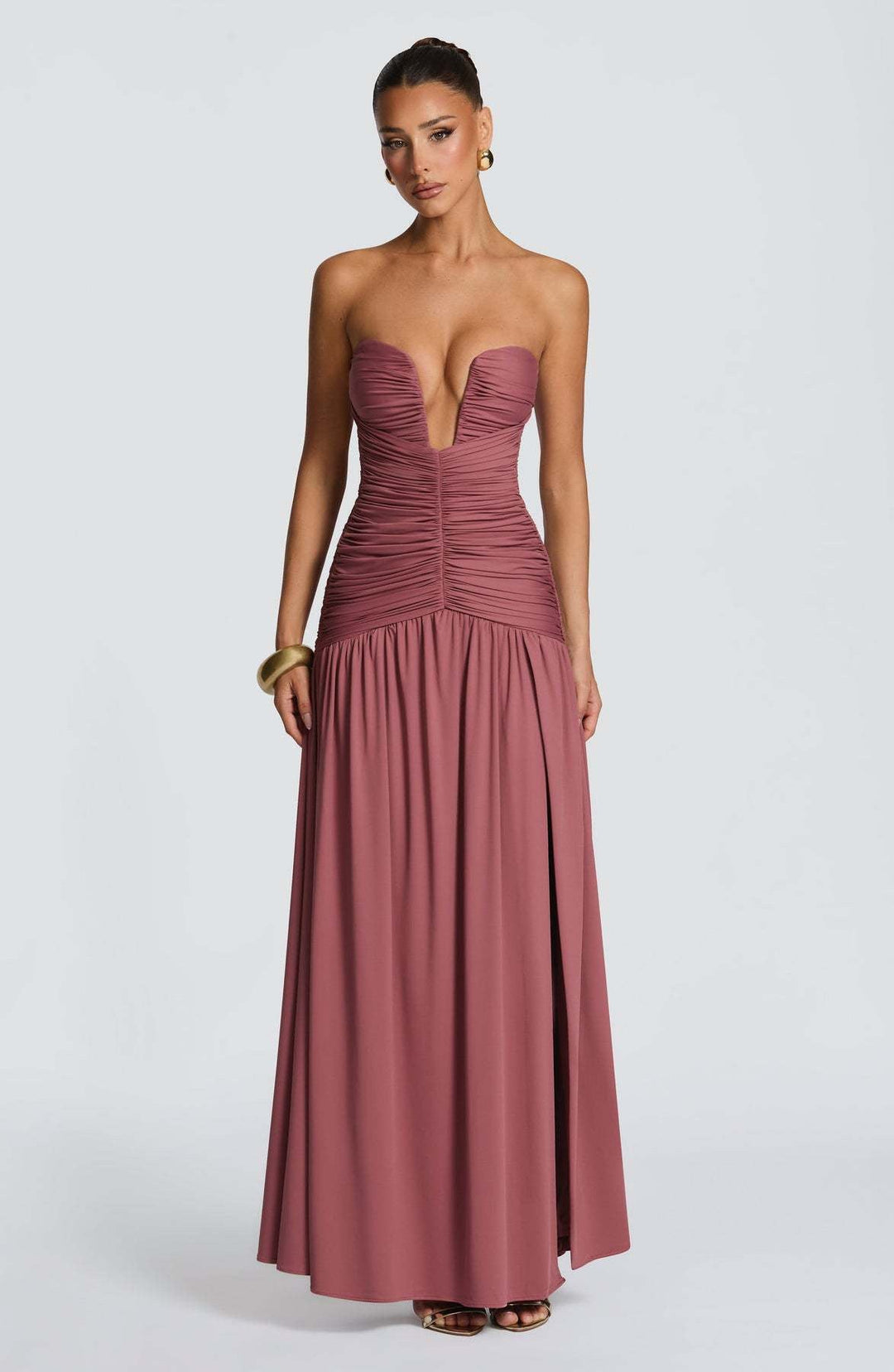 Strapless maxi dress with pleats and slit design - DORI