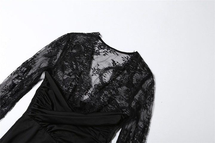 Maxi dress in a shapely fabric with a lace design - Iron