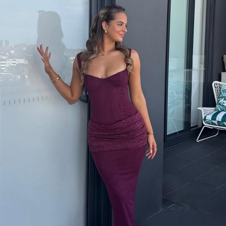 Tight maxi dress in shape-hugging fabric with lace pleats design - BAR