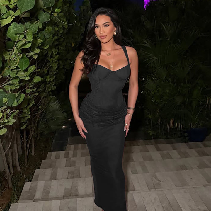 Tight maxi dress in shape-hugging fabric with lace pleats design - BAR