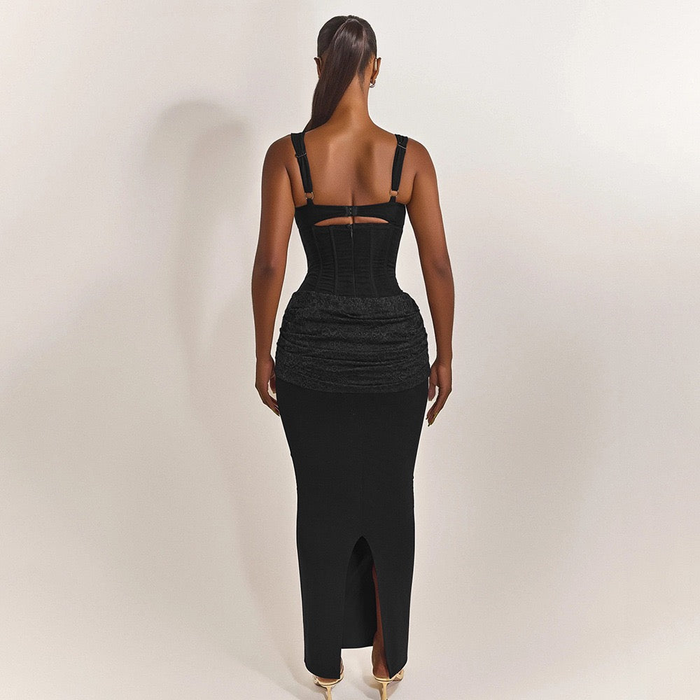 Tight maxi dress in shape-hugging fabric with lace pleats design - BAR