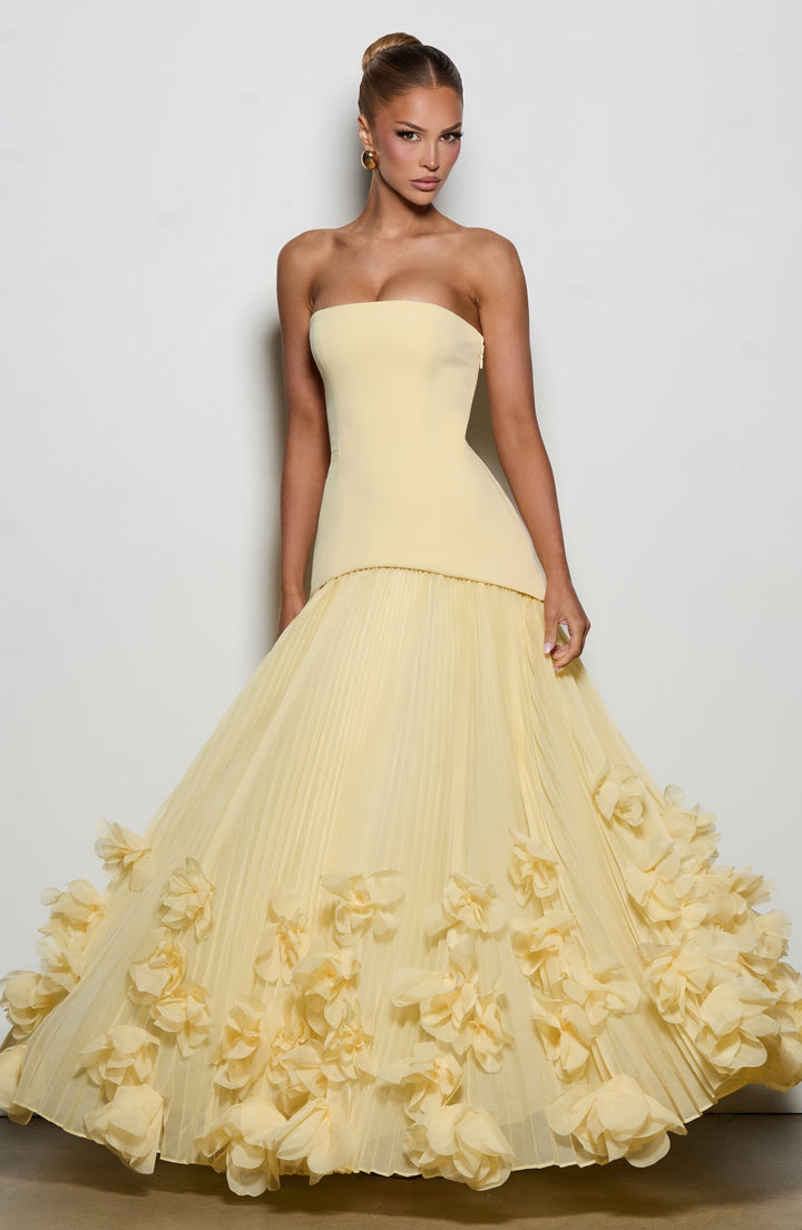 Strapless maxi dress with a 3D floral design – fifi