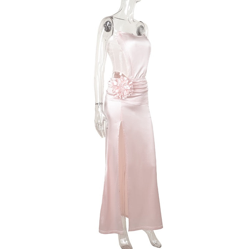 Strapless satin maxi dress with pleats and a slit design with a flower decoration - Joyce