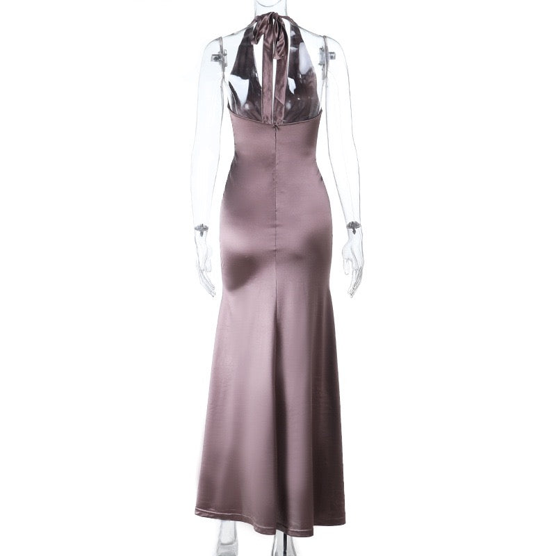 Elegant satin maxi dress with tie at the neck and open back with ruching design - LERS
