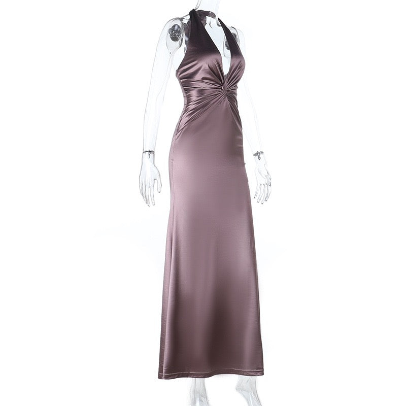 Elegant satin maxi dress with tie at the neck and open back with ruching design - LERS