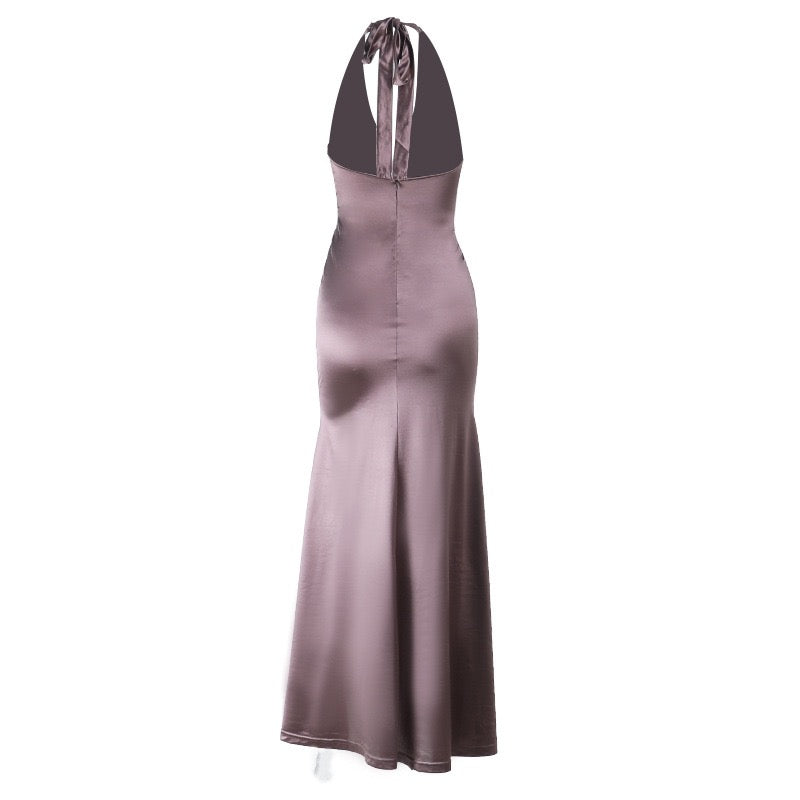 Elegant satin maxi dress with tie at the neck and open back with ruching design - LERS