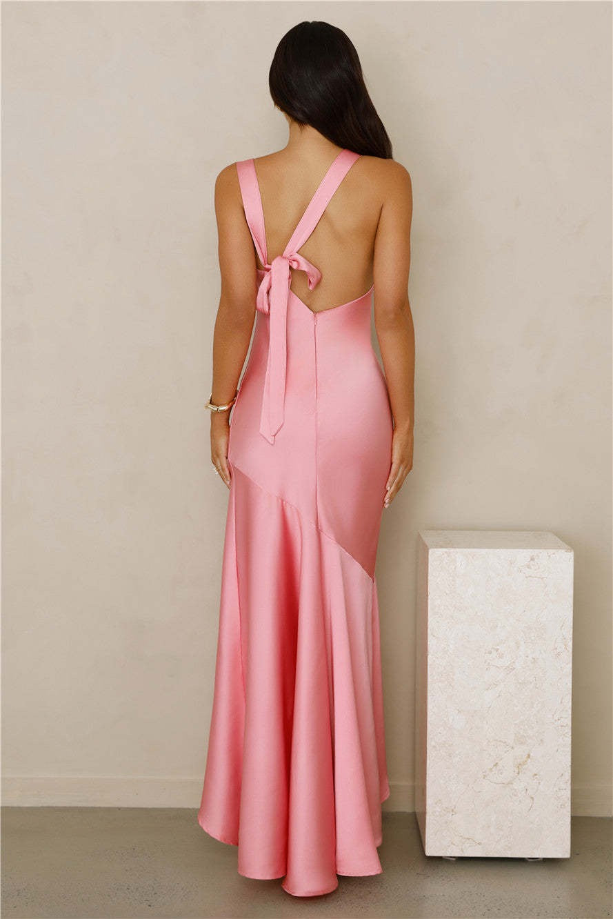 Satin maxi dress with back ties and an open back – Tohar