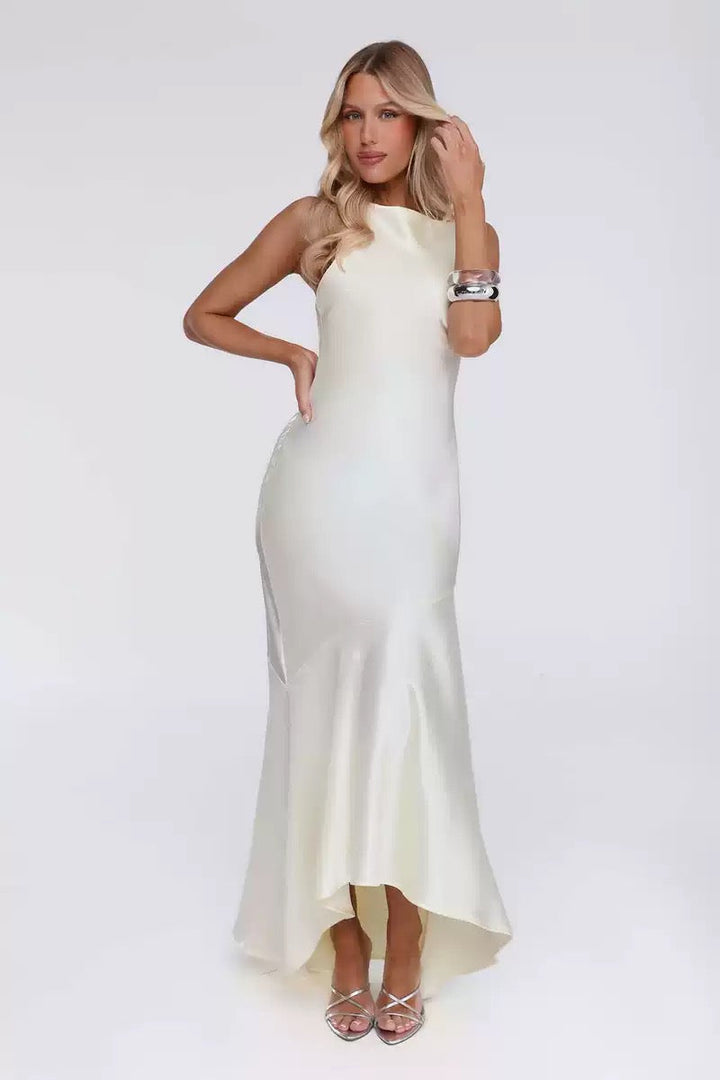 Satin maxi dress with back ties and an open back – Tohar