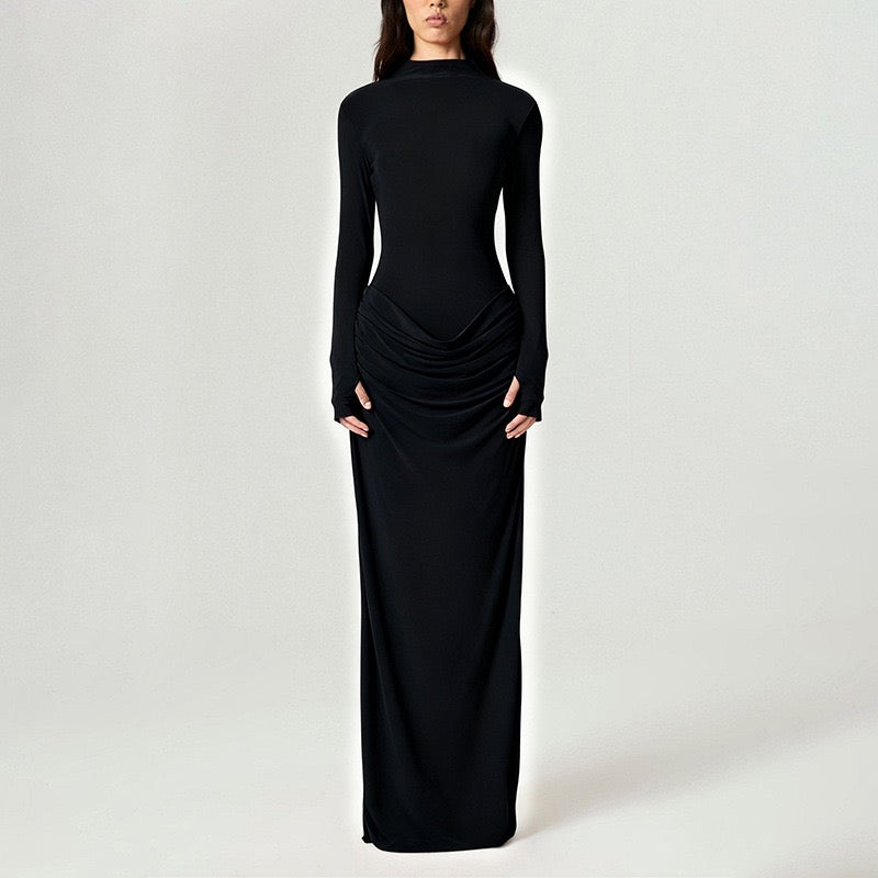 Maxi dress with pleated design - Soledad