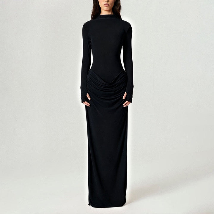 Maxi dress with pleated design - Soledad