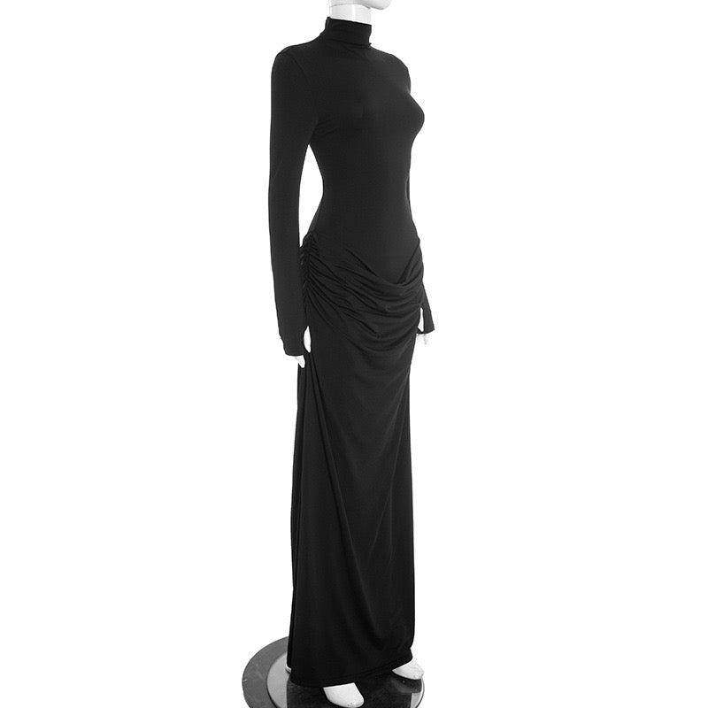 Maxi dress with pleated design - Soledad