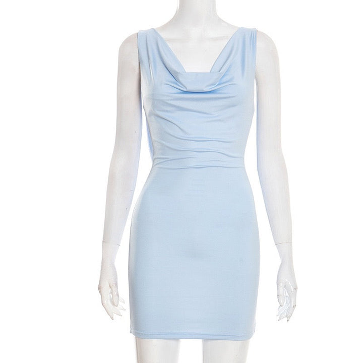 שמלת מיני בעיצוב קיפולים גב פתוח בעיטור שרשרת אבנים - SIA