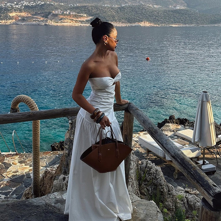 Strapless maxi dress with open design - Junha