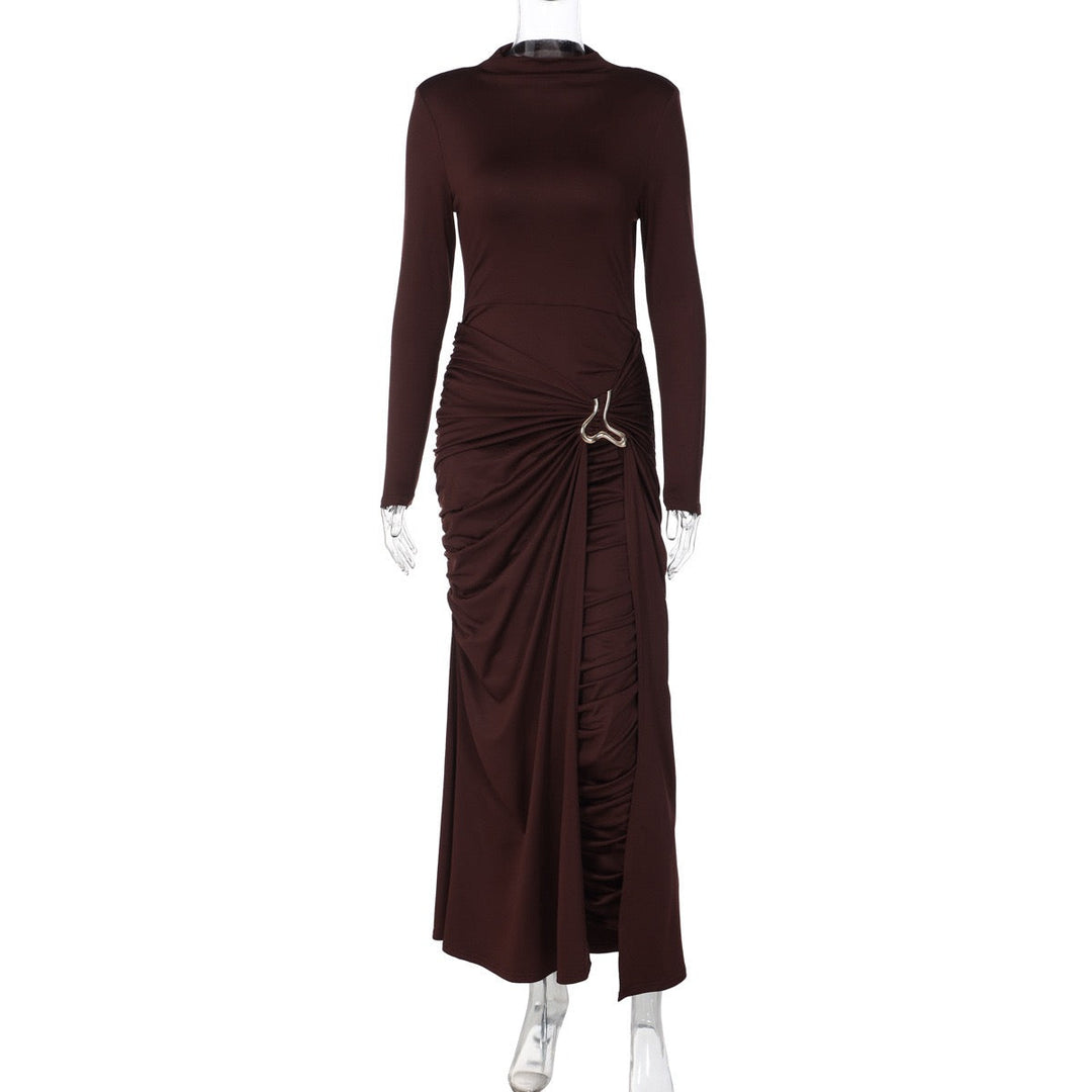 Maxi dress with pleats and buckle design - Barel