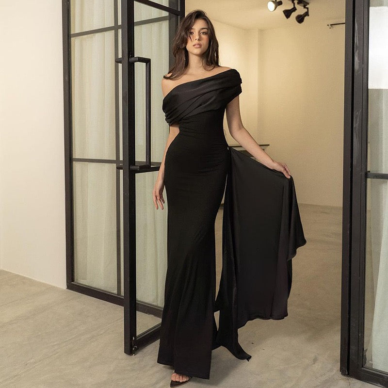 Elegant maxi dress with an off-the-shoulder design and satin trim - Floren