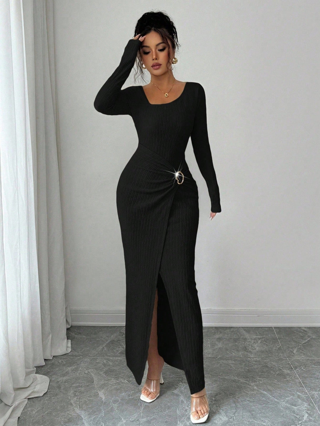 Pleated maxi dress with slit and buckle design - Prudy