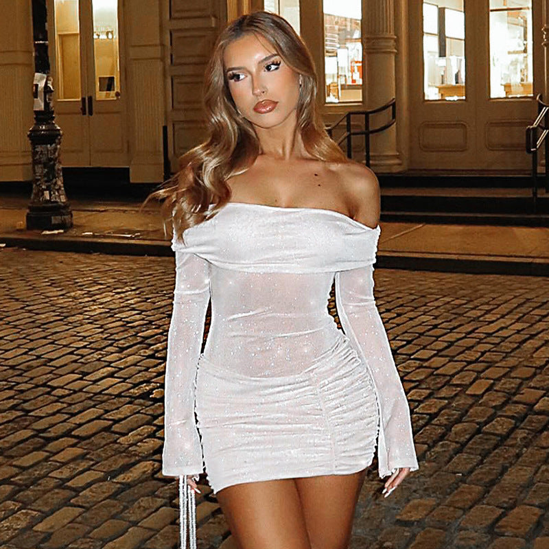 שמלת מיני נצנצים בעיצוב כיווצים כתפיים חשופות - Kiara