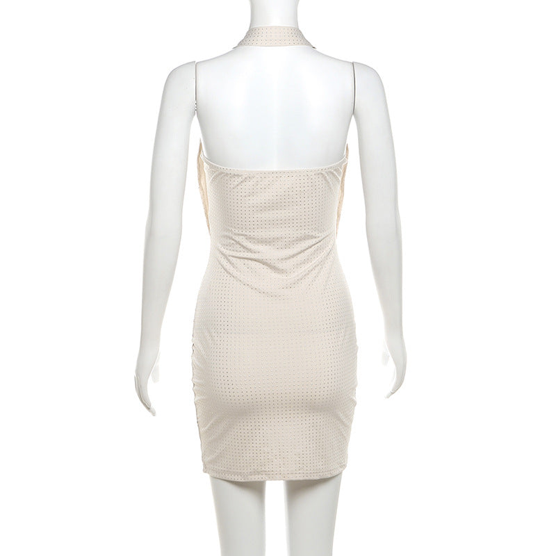 שמלת מיני זרקונים צמודה מנצנצת צווארון נופל - פאש