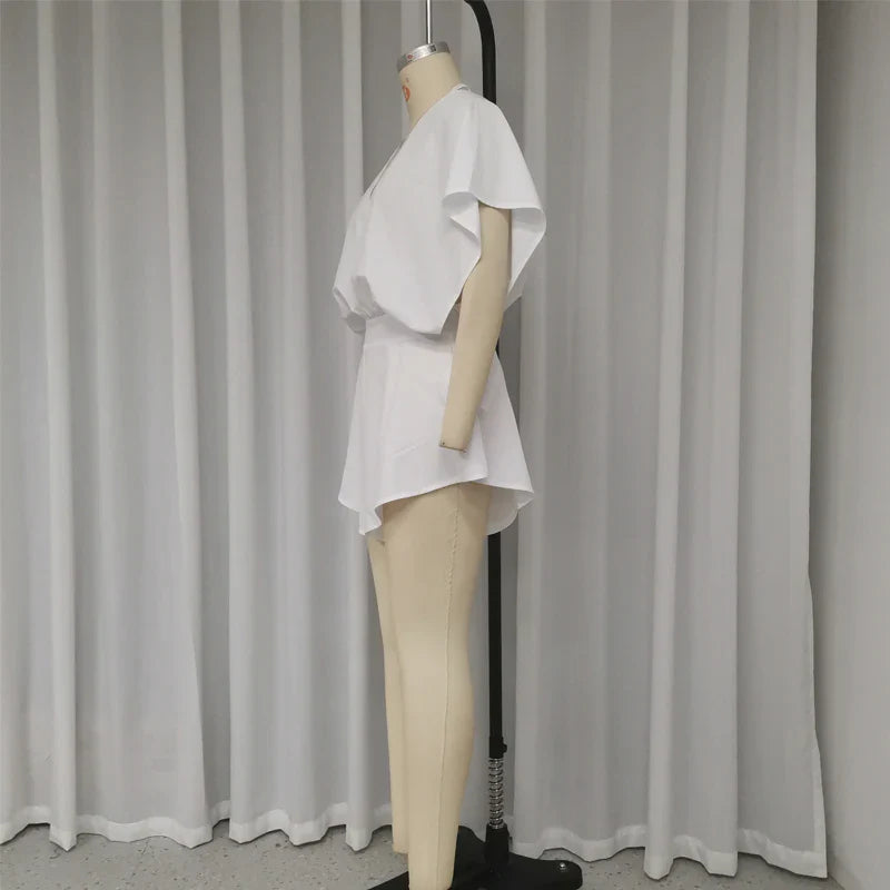 אוברול סאטן קצר בעיצוב שמלת מיני מחשוף V עמוק  - אסתי