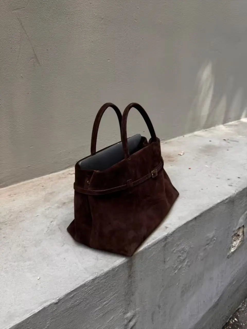 Suede / leather bag with luxury design