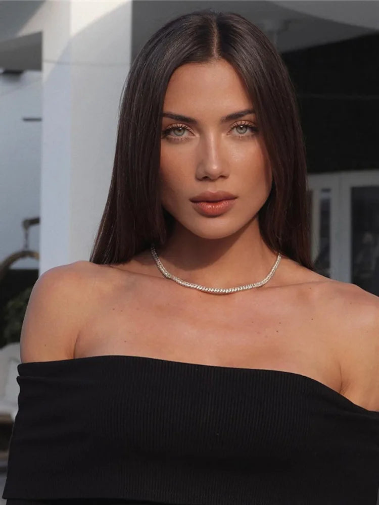 חליפת חלק אחד סרוגה כתפיים חשופות - מיי