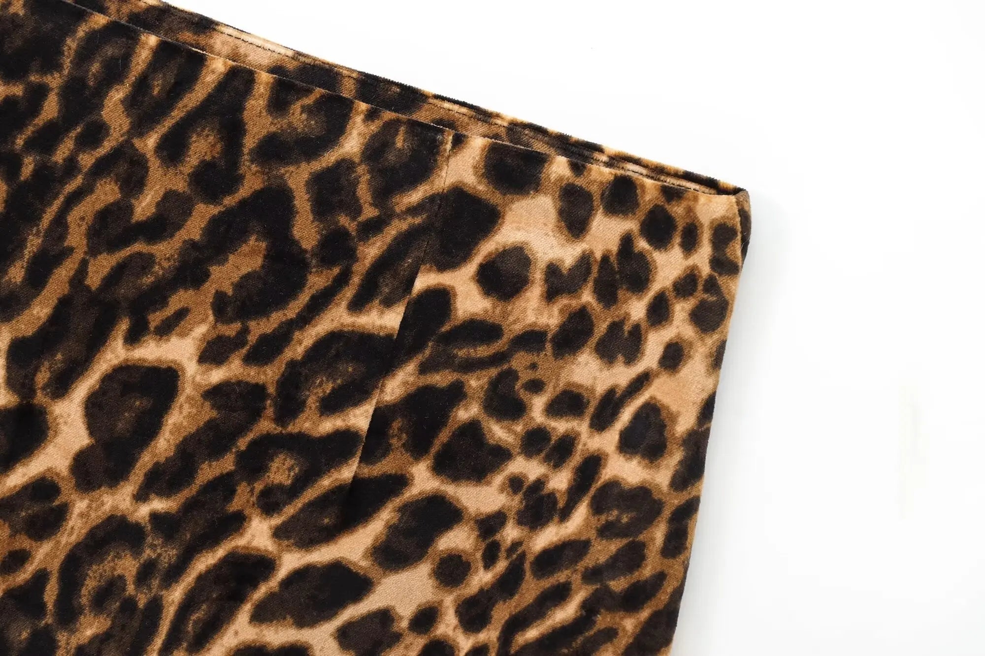 חליפת שני חלקים מחויטת מנומרת חצאית מיני ובלייזר - TAY