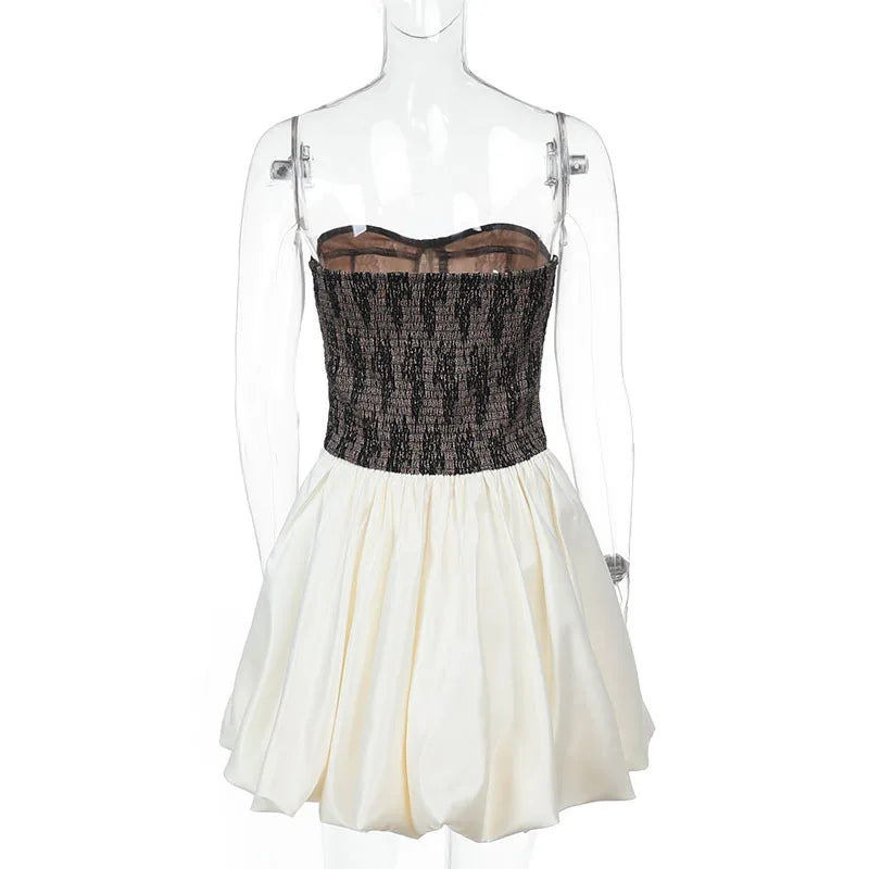 שמלת מיני סטרפלס בגזרת בלון בעיצוב מחוחך תחרה - Amari