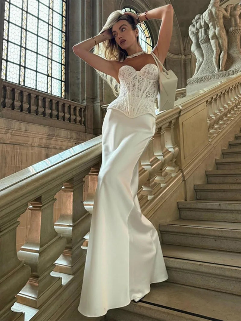 סט שני חלקים חצאית סאטן ומחוך סטרפלס תחרה - אריזונה