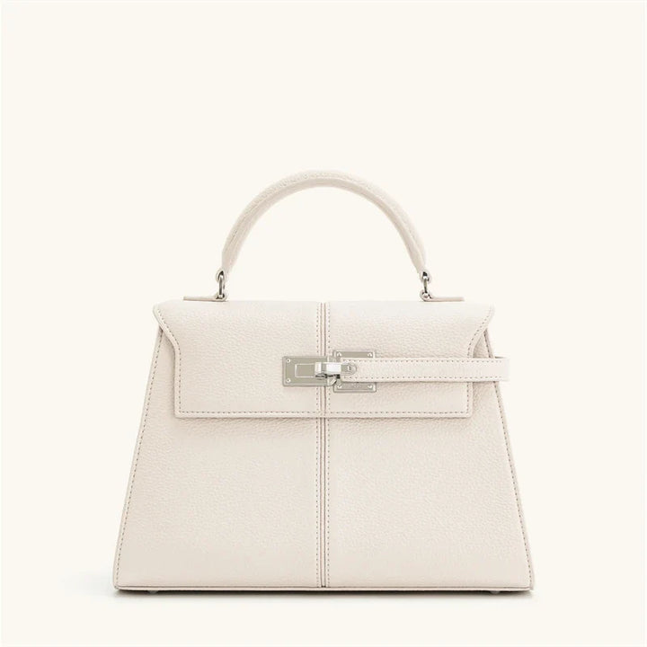 Leather bag with luxury design