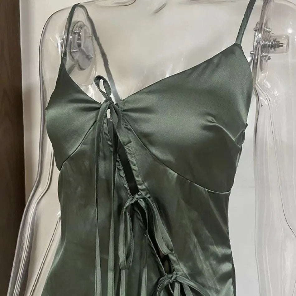 שמלת מקסי סאטן בעיטור קשירות - OLIVIA