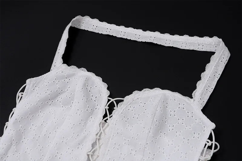 שמלת מיני שיפלי בגזרת A בעיטור איקסים בחזרה - Iliana