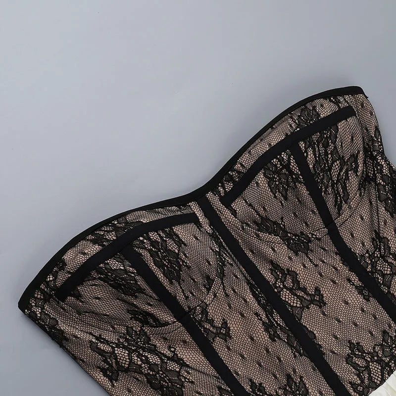 שמלת מיני סטרפלס בגזרת בלון בעיצוב מחוחך תחרה - Amari