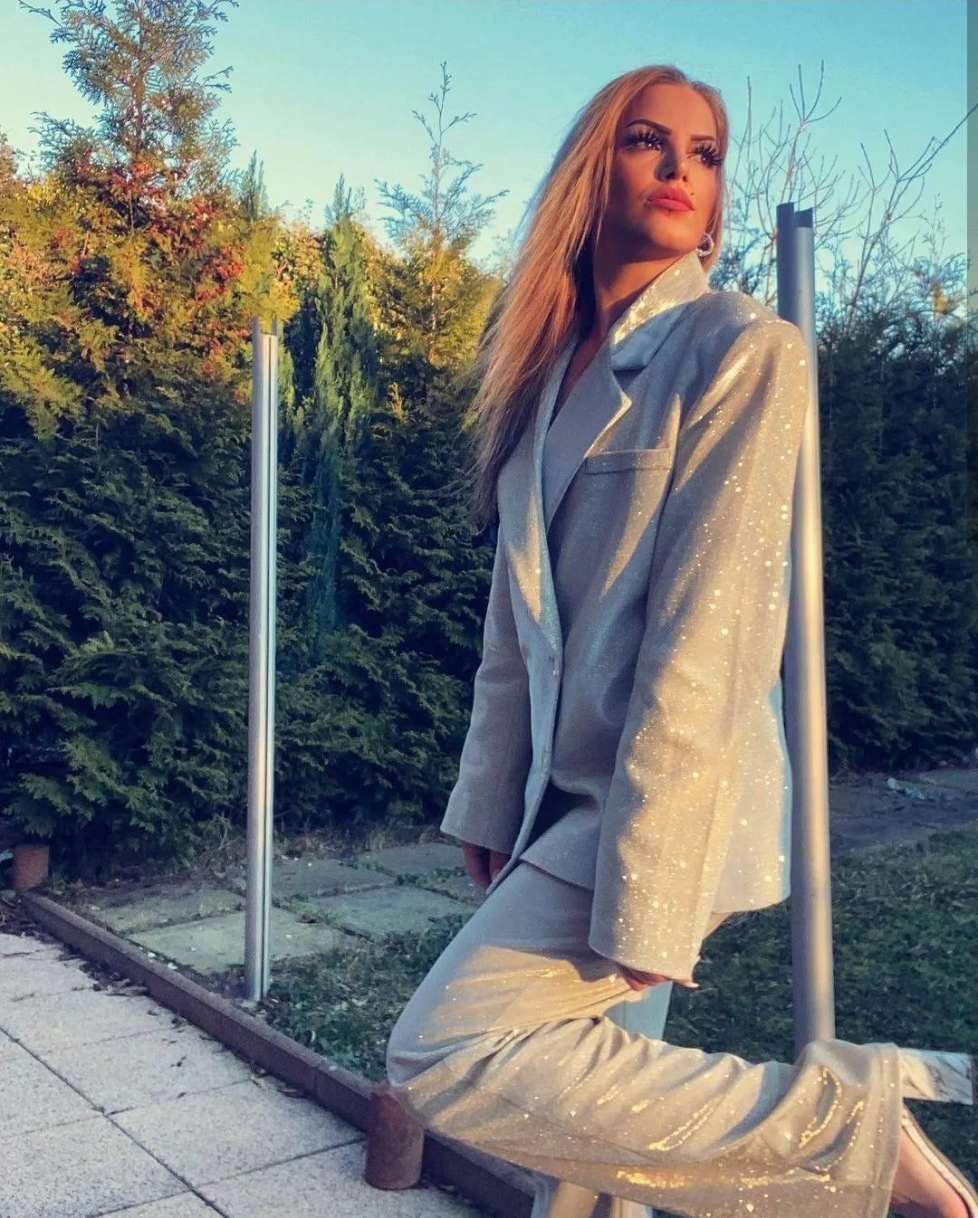 חליפת נצנצים 3 חלקים גוזיה בלייזר ומכנסיים גזרה גבוהה ארוכים - פאשה