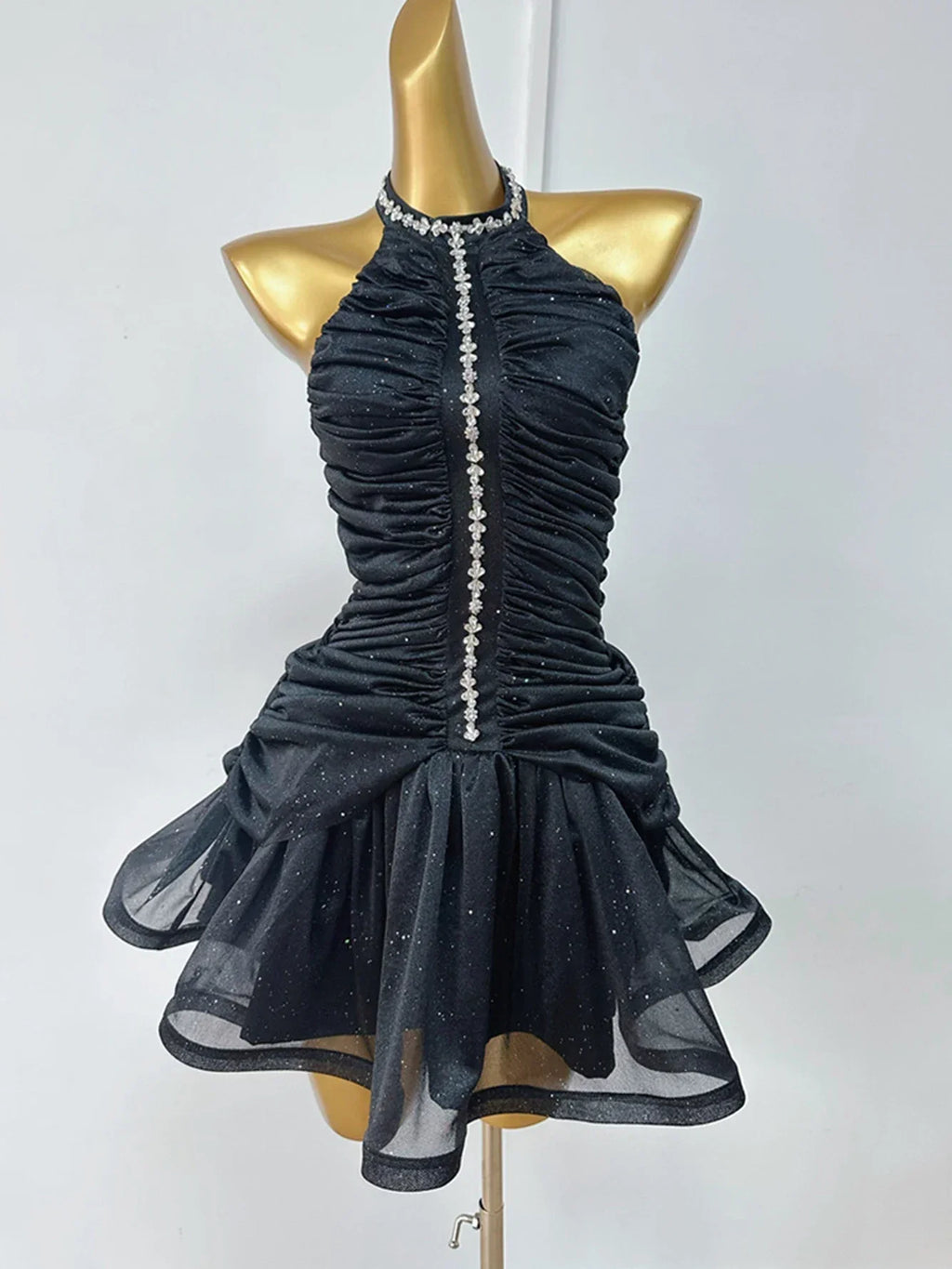 שמלת מיני שיפון קיפולים מלמלה בעיטור יהלומים ונצנצים - יאבה