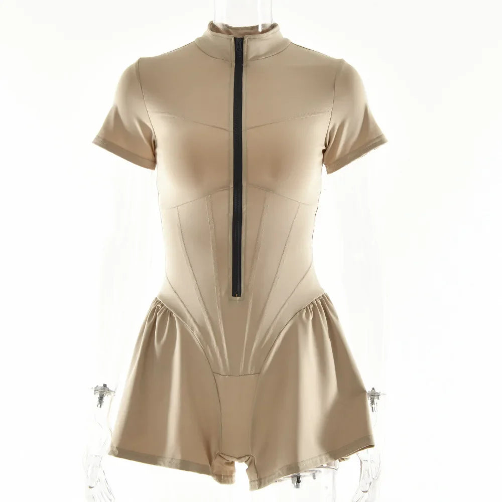 אוברול ספורטיבי קצר בגזר מחוך סגירת רוכסן קדמי - Averie