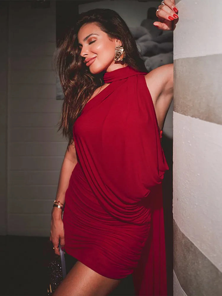 שמלת מיני בעיצוב קיפולים בעיטור צעיף - קאלה