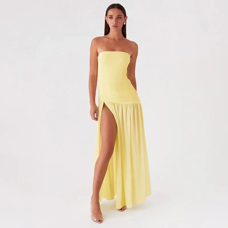 שמלת מקסי סטרפלס בעיצוב שיפון בעיטור שסע - פיה