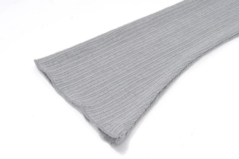 שמלת מיני סרוגה כתפיים חשופות בעיצוב כיווצים שרוולי פעמון - בל